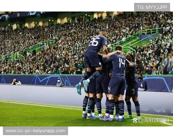 皇马考虑交易戴维斯：未来锋线的激烈角逐