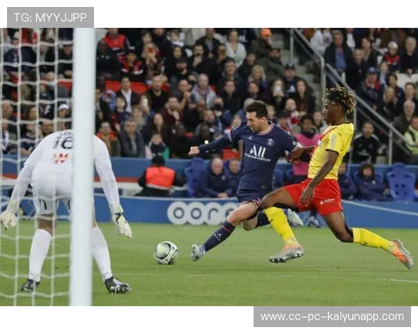 巴黎圣日耳曼前插层次清晰